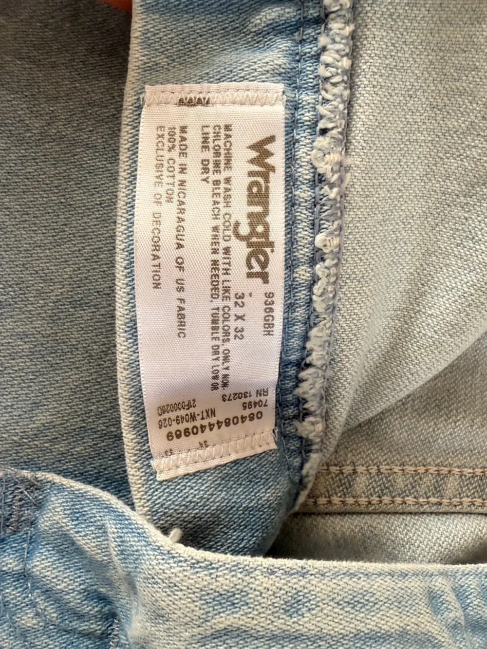 Wrangler Light Blue Denim Jeans with Branded Tag - Vintage - Picture 3 of 4